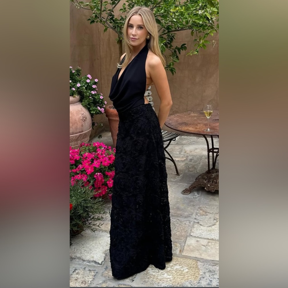 Arcina Ori Black Maxi Dress - Picture 6 of 6